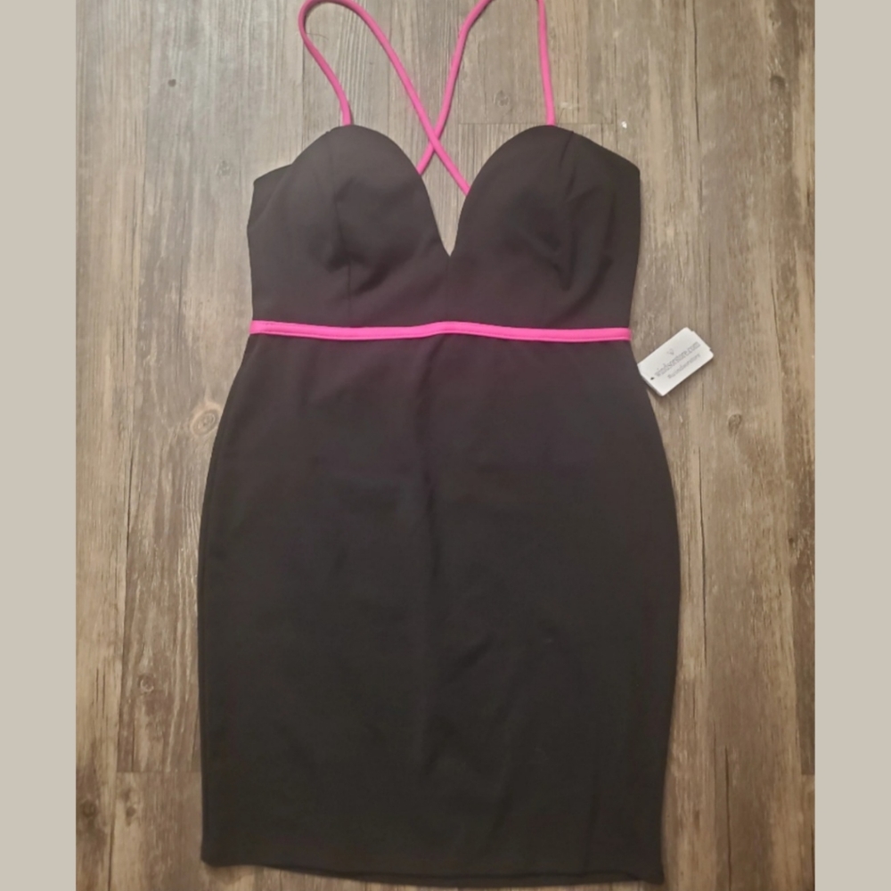 ✨️ 2/$20 // WINDSOR: NWT Black Dress